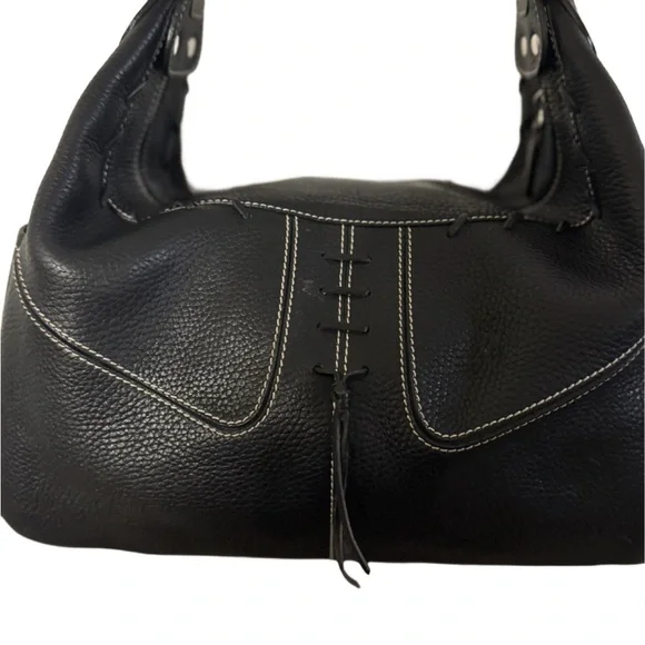 Chic Black Leather Shoulder Bag - Picture 2 of 7